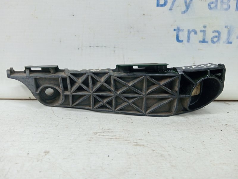 Кронштейн бампера передний левый Toyota RAV 4 2005-2016 A30 2.0 бензин 1AZFE 5253642020 Б/У