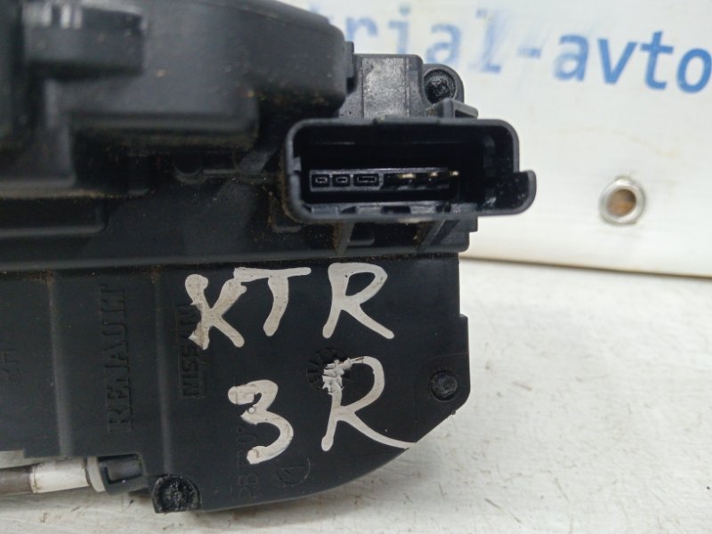 Замок двери задний правый Nissan X-Trail T31 2.0 Diesel M9R