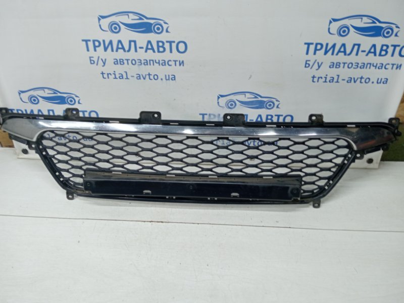 Решетка бампера центральная SsangYong Korando 2010-2019 C200 2.0 diesel D20Dt 7878134300 Б/У