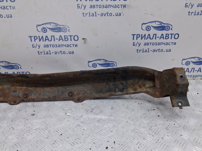 Усилитель бампера передний L200 2006-2015 KB 2.5 Diesel 4D56