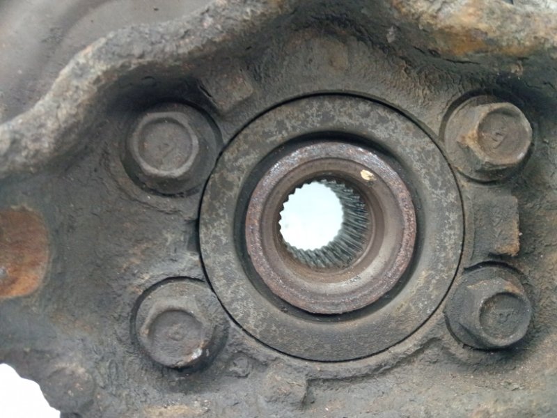Кулак поворотный левый со ступицей X-Trail 2007-2015 T31 2.0 Diesel M9R