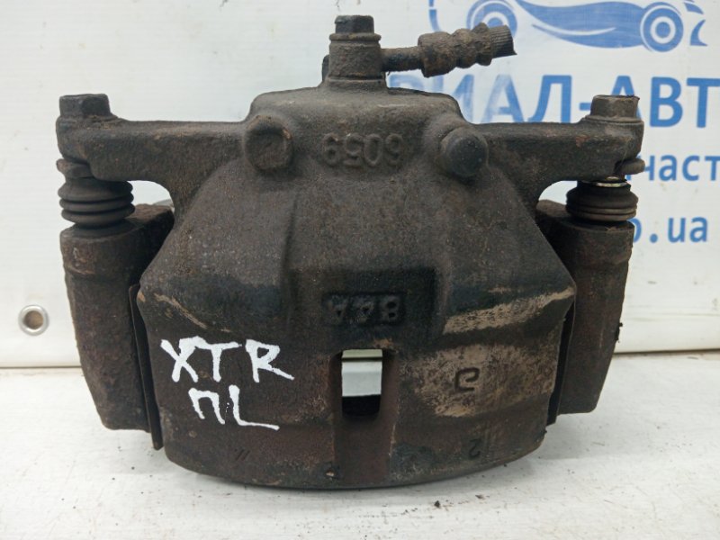 Суппорт передний левый Nissan X-Trail 2007-2015 T31 2.0 Diesel M9R 41011JD00A Б/У