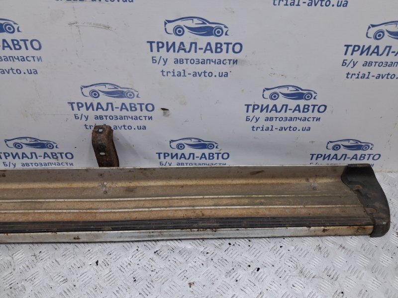 Подножка правая Mitsubishi L200 KB 2.5 Diesel 4D56