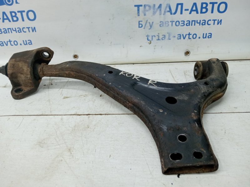 Рычаг правый передний Korando 2010-2019 C200 2.0 diesel D20Dt
