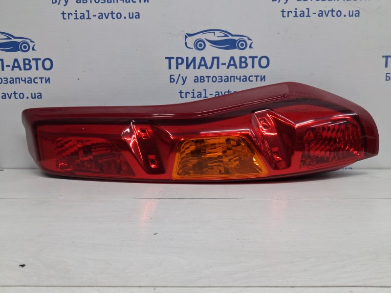 Фонарь задний внешний правый Nissan X-Trail 2007-2015 T31 2.0 Diesel M9R 26550JG00A Б/У