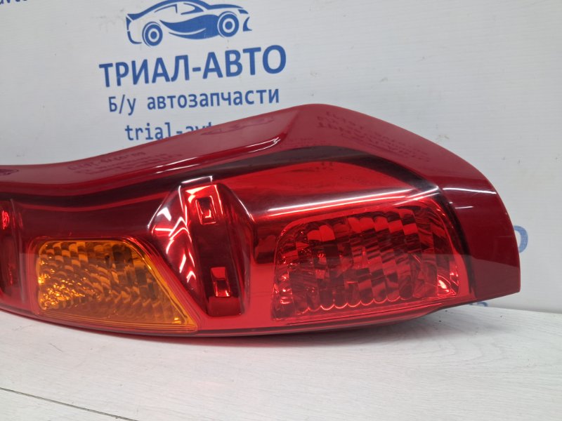 Фонарь задний внешний правый Nissan X-Trail T31 2.0 Diesel M9R