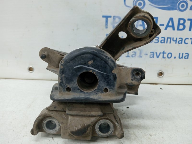 Подушка ДВС правая RAV 4 2005-2016 A30 2.0 бензин 1AZFE