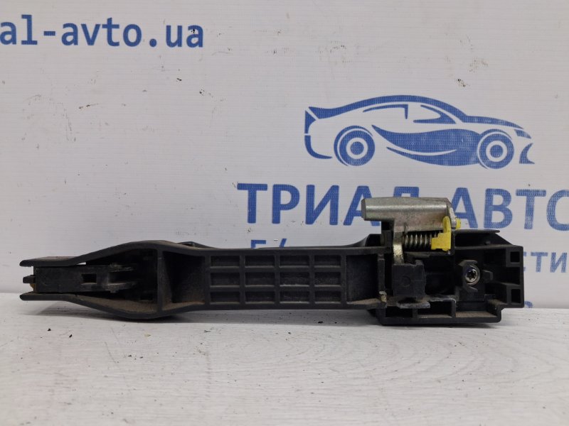 Ручка двери внешняя задняя правая Mitsubishi L200 KB 2.5 Diesel 4D56