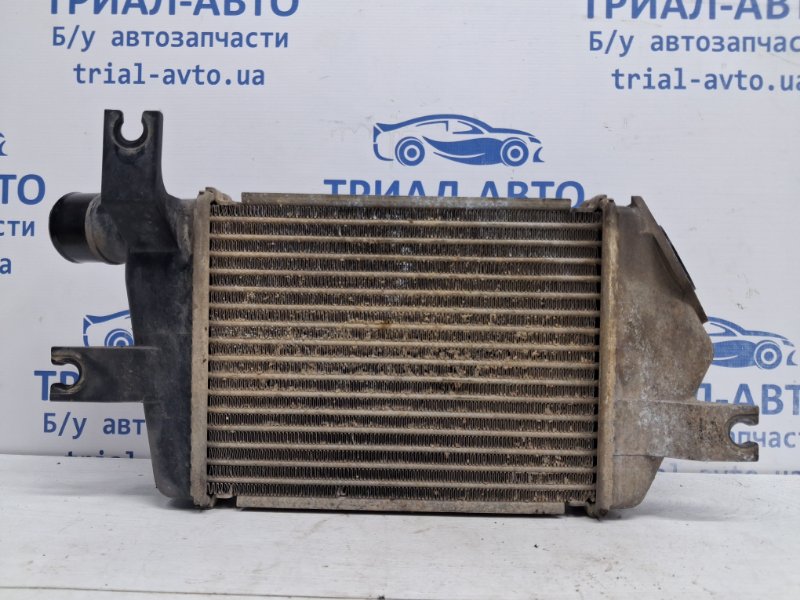 Радиатор интеркуллера Mitsubishi L200 2006-2015 KB 2.5 Diesel 4D56 MN135001 Б/У
