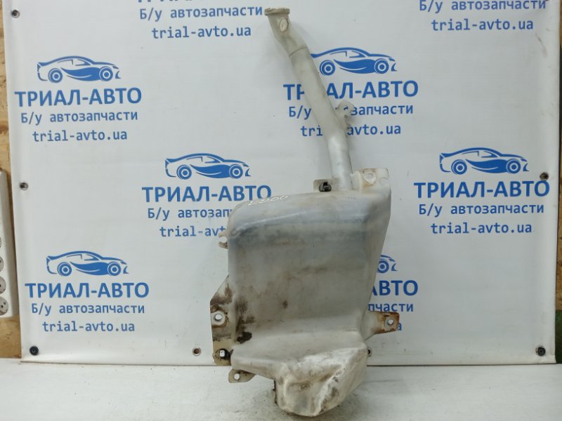 Бачок омывателя Mitsubishi L200 2006-2015 KB 2.5 Diesel 4D56 MN182568 Б/У