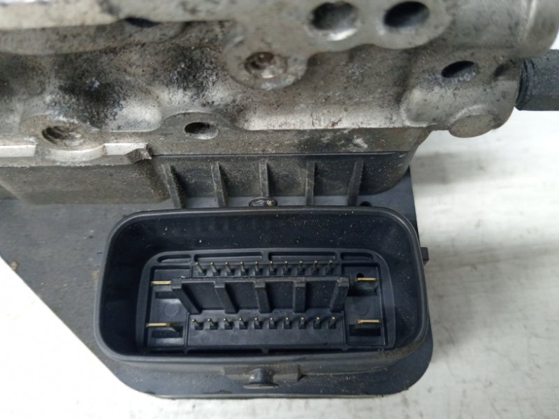 Блок abs 6 2007-2013 GH 2.5 бензин L5-VE