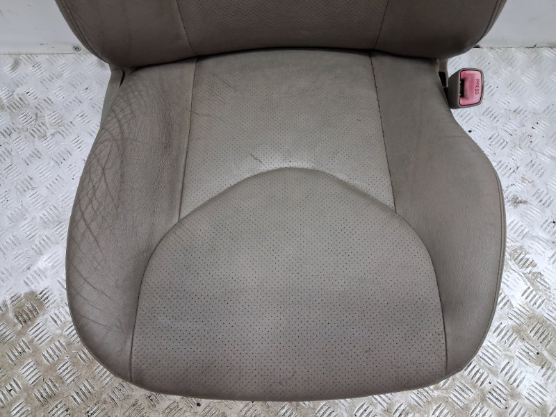 Сиденье переднее правое RAV 4 2005-2016 A30 2.0 бензин 1AZFE