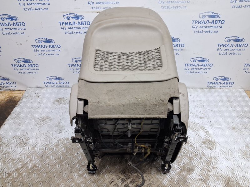 Сиденье переднее правое RAV 4 2005-2016 A30 2.0 бензин 1AZFE