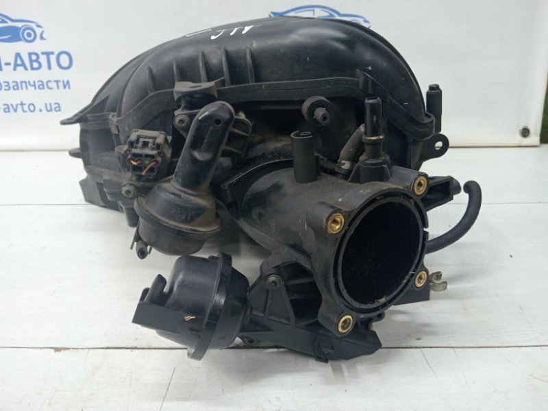Коллектор впускной пластик 6 2007-2013 GH 2.5 бензин L5-VE