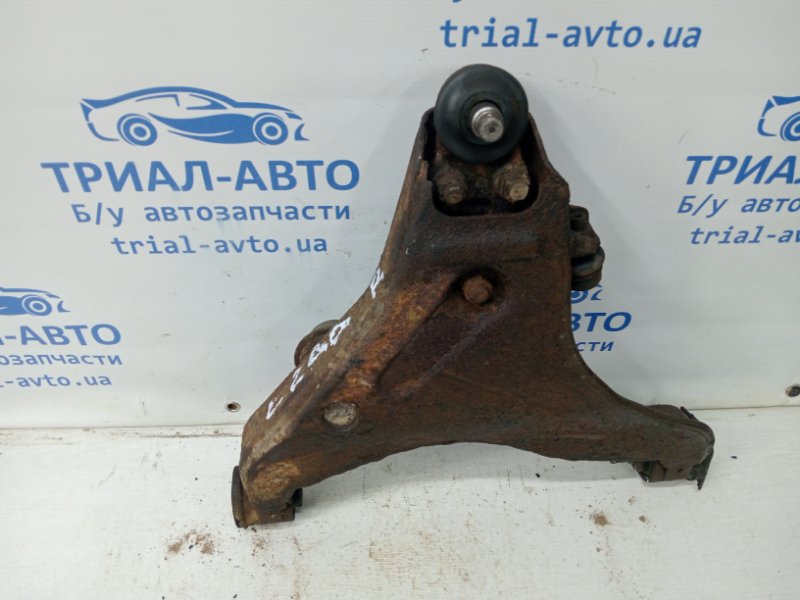 Рычаг правый L200 2006-2015 KB 2.5 Diesel 4D56