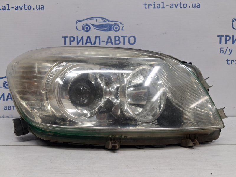 Фара правая галоген Toyota RAV 4 2005-2016 A30 2.0 бензин 1AZFE 8113042310 Б/У