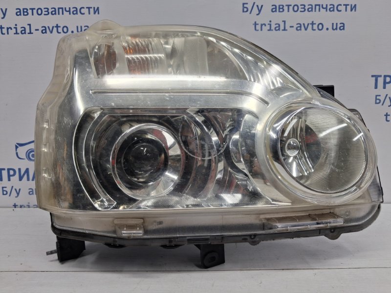 Фара правая Ксенон Nissan X-Trail 2007-2015 T31 2.0 Diesel M9R 26010JG05A Б/У