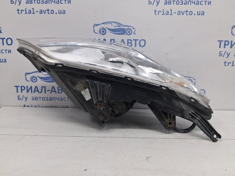 Фара правая галоген Korando 2010-2019 C200 2.0 diesel D20Dt