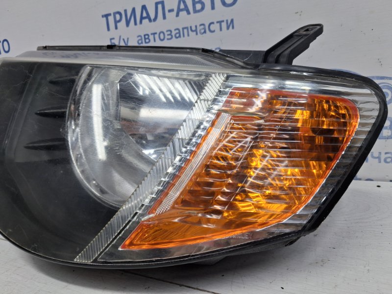 Фара левая галоген L200 2006-2015 KB 2.5 Diesel 4D56