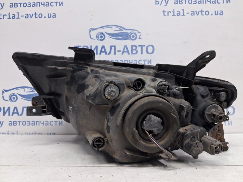 Фара правая галоген L200 2006-2015 KB 2.5 Diesel 4D56
