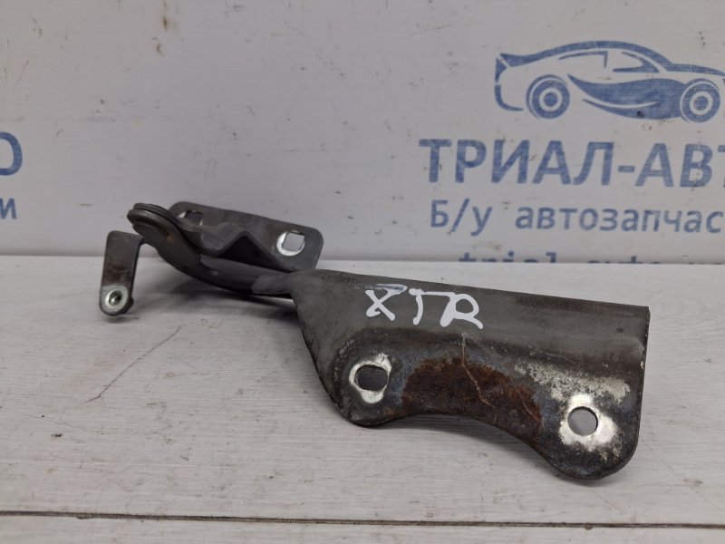 Петля капота левая Nissan X-Trail T31 2.0 Diesel M9R