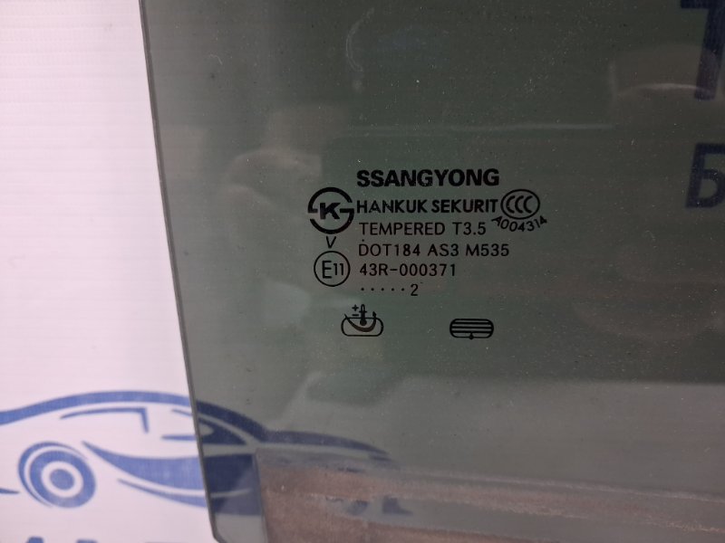 Стекло двери заднее правое SsangYong Korando C200 2.0 diesel D20Dt