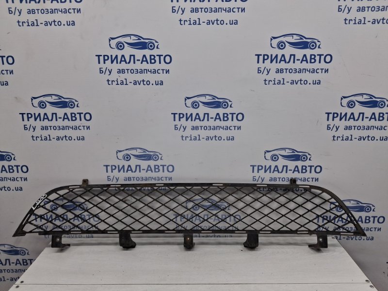 Решетка бампера центральная L200 2006-2015 KB 2.5 Diesel 4D56
