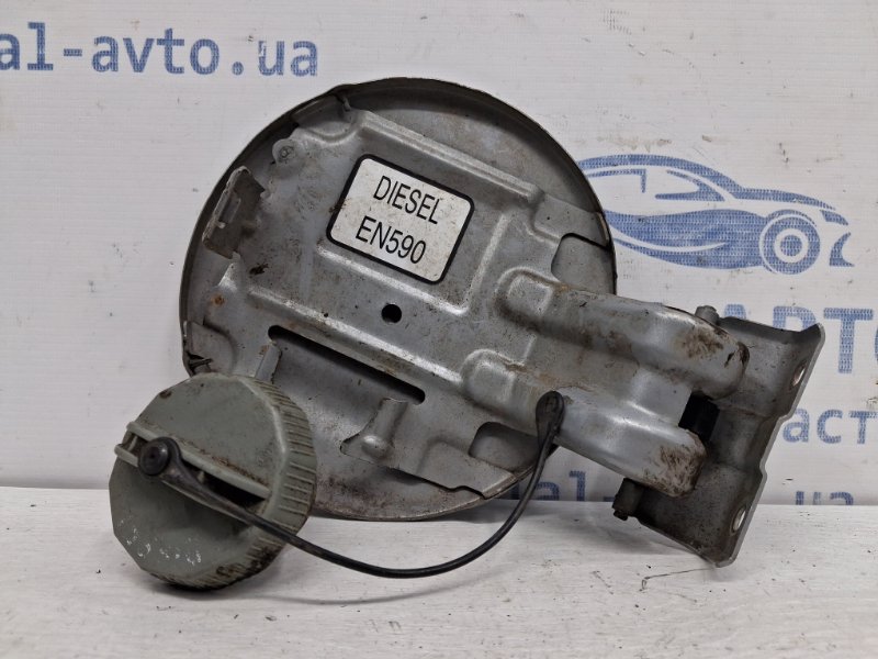 Лючок бака L200 2006-2015 KB 2.5 Diesel 4D56