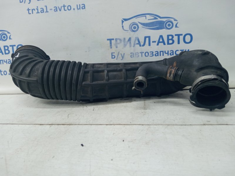 Патрубок воздушного фильтра Korando 2010-2019 C200 2.0 diesel D20Dt