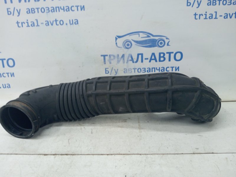 Патрубок воздушного фильтра Korando 2010-2019 C200 2.0 diesel D20Dt
