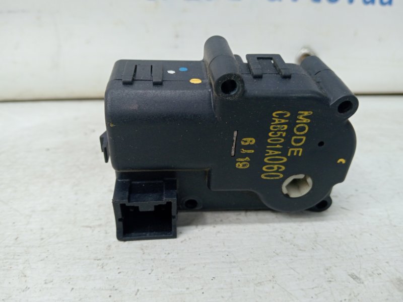 Сервопривод Mitsubishi Lancer 2003-2009 9 1.6 бензин 4G18 MR568606 Б/У