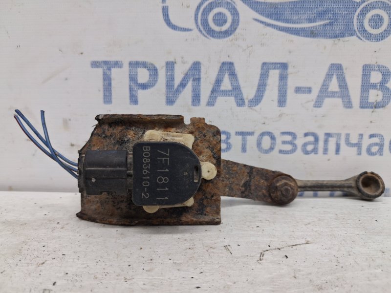 Датчик положения уровня фар Mitsubishi Pajero Wagon 2006-2022 4 3.2 Дизель 4M41 8651A064 Б/У