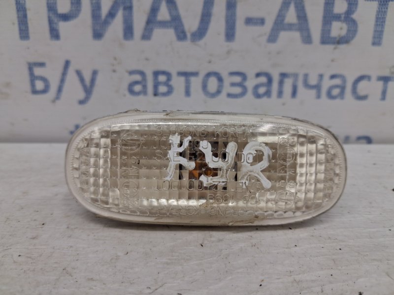 Повторитель поворотника SsangYong Kyron 2005-2015 DJ 2.7 D27DT 8340008201 Б/У