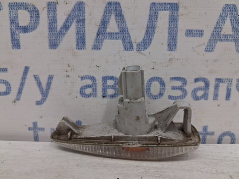 Повторитель поворотника Mitsubishi Lancer 10 1.5 бензин 4a91