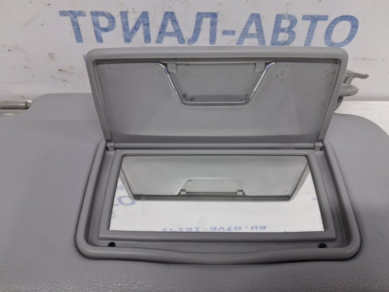 Козырек солнцезащитный правый Mitsubishi Lancer 9 1.6 бензин 4G18