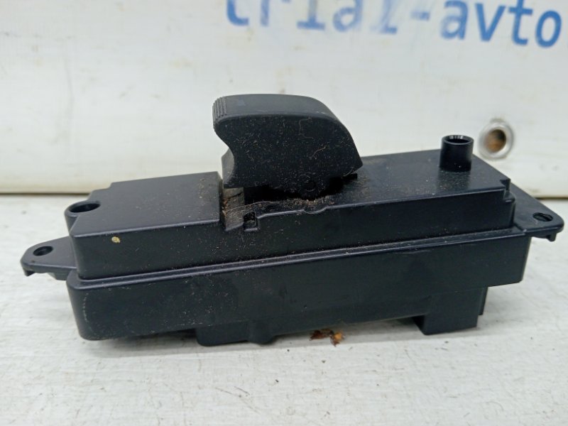 Кнопка стеклоподъемника Mazda 6 2007-2013 GH 2.5 бензин L5-VE GS1D66370 Б/У