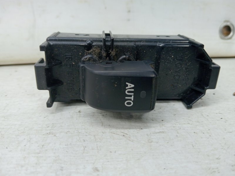 Кнопка стеклоподъемника Prado 2002-2009 J120 4.0 1GR-FE