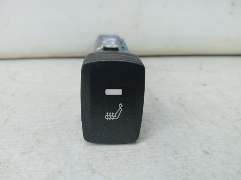 Кнопка обогрева сид. SsangYong Korando 2010-2019 C200 2.0 diesel D20Dt 8521034000HDV Б/У