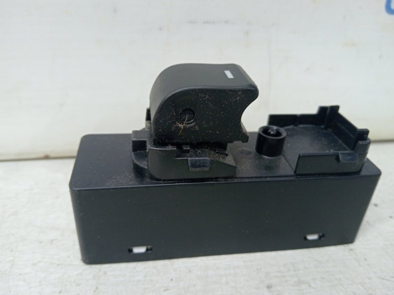 Кнопка стеклоподъемника Mazda CX 5 2011-2017 KE 2.2 diesel KA1H66380 Б/У