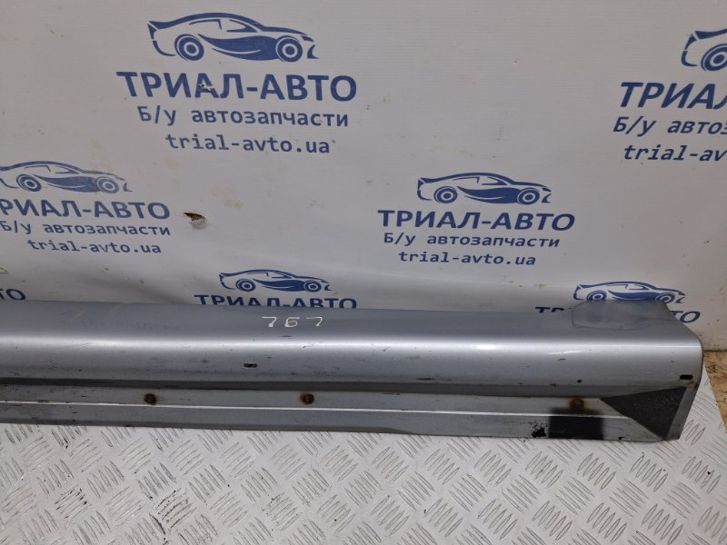 Накладка порога внешняя левая Lancer 2003-2009 9 1.6 бензин 4G18