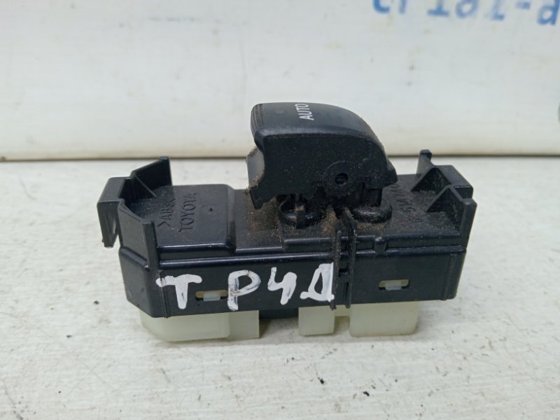 Кнопка стеклоподъемника Toyota Prado 2002-2009 J120 4.0 1GR-FE 8403060020 Б/У