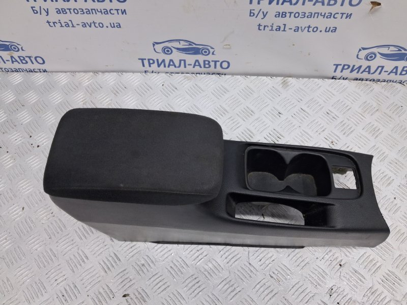 Подлокотник Lancer 2003-2009 9 1.6 бензин 4G18