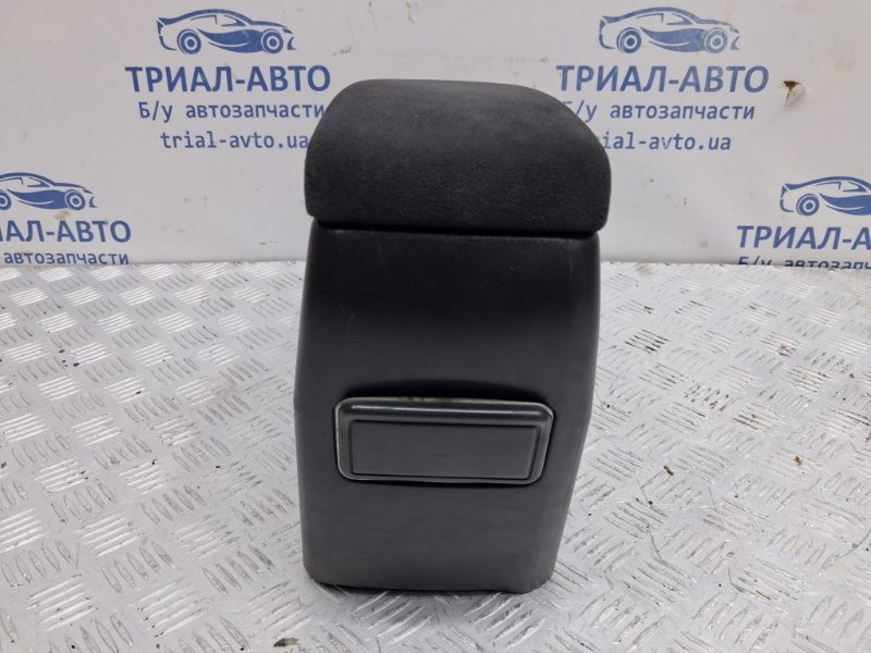 Подлокотник Mitsubishi Lancer 9 1.6 бензин 4G18