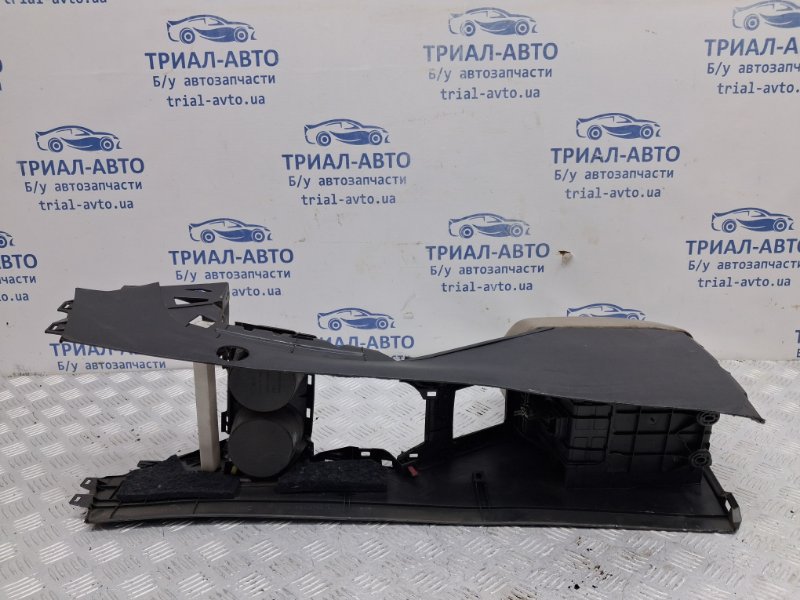 Подлокотник RAV 4 2005-2016 A30 2.0 бензин 1AZFE