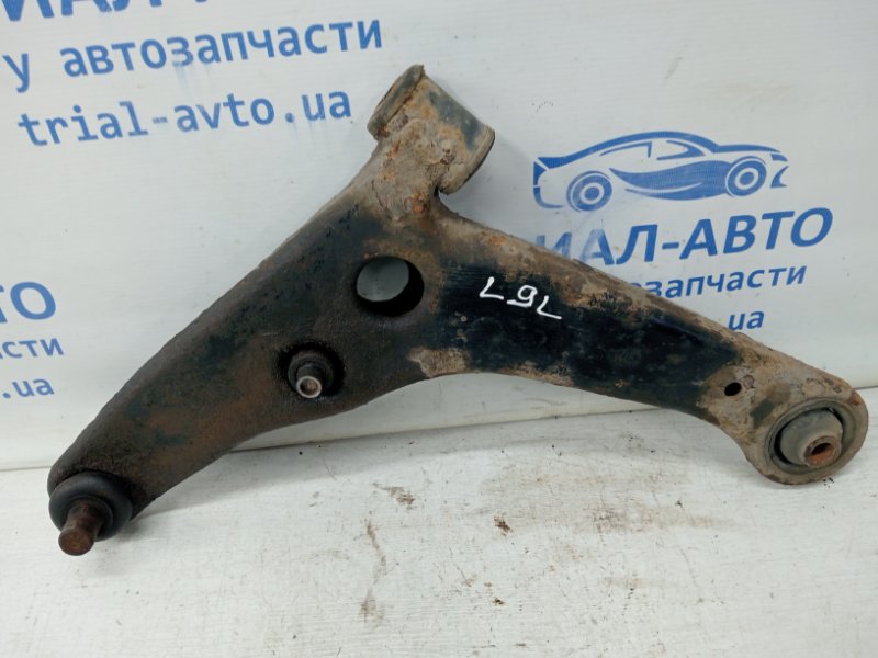 Рычаг левый передний Mitsubishi Lancer 9 1.6 бензин 4G18