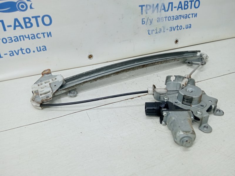 Стеклоподъемник передний правый Mitsubishi Lancer 9 1.6 бензин 4G18