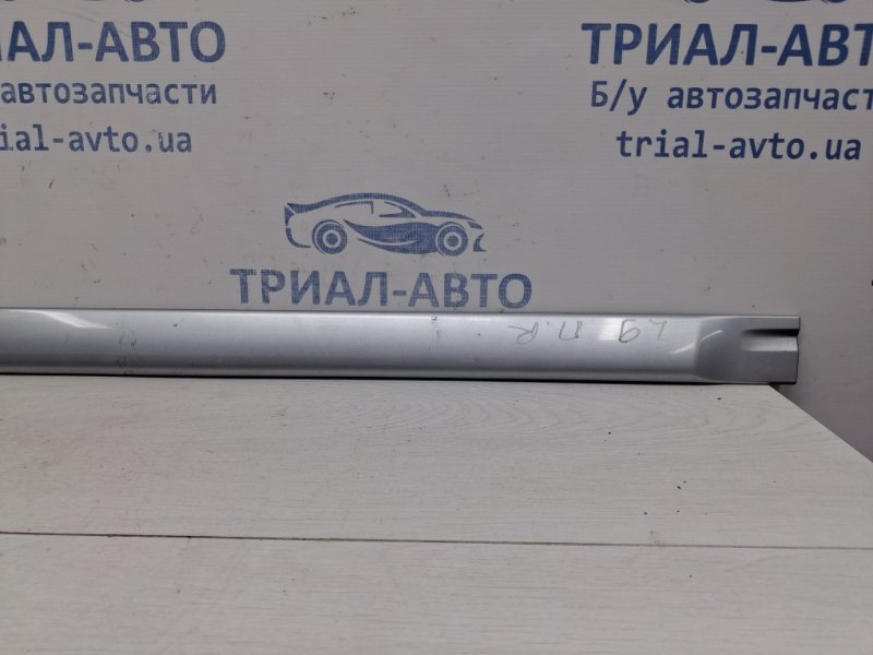 Накладка двери передняя правая Mitsubishi Lancer 9 1.6 бензин 4G18