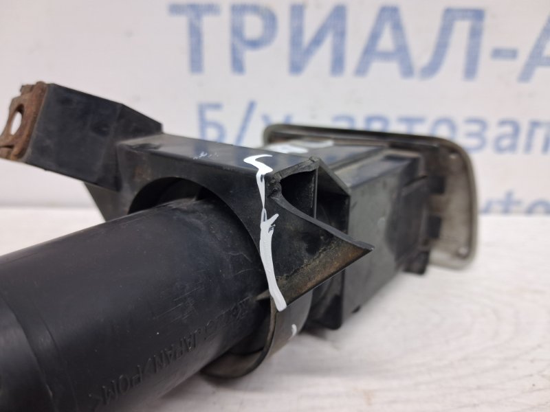 Омыватель фары левый Lancer 2003-2009 9 1.6 бензин 4G18