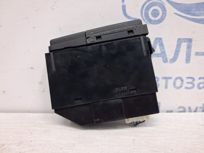 Кнопки управления Avensis 2002-2010 T25 1.8 бензин 1ZZFE