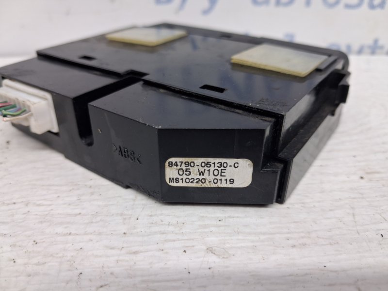 Кнопки управления Avensis 2002-2010 T25 1.8 бензин 1ZZFE